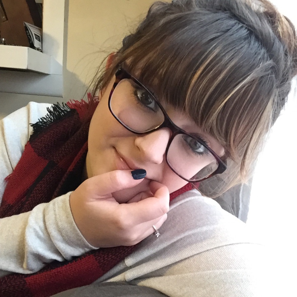 Meet your Posher, Mel